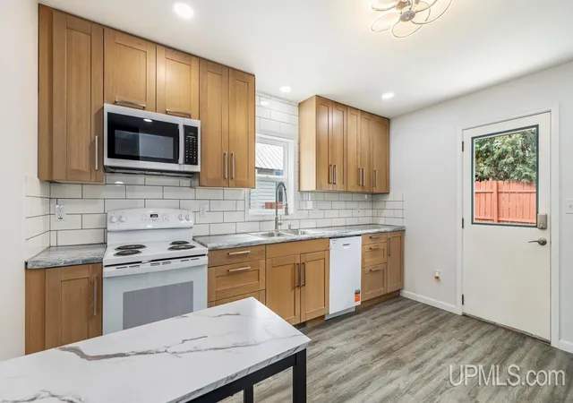 Photo 4 of Sale Pending at 434 Chestnut St, Norway, MI 49870 | MLS# 50220584 | Listing updated on 2026-09-11