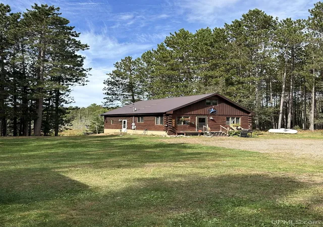 Photo 1 of Single family home for sale at 311 Us Hwy 141 St, Crystal Falls, MI 49920 | MLS# 50222626 | Listing updated on 2026-10-13