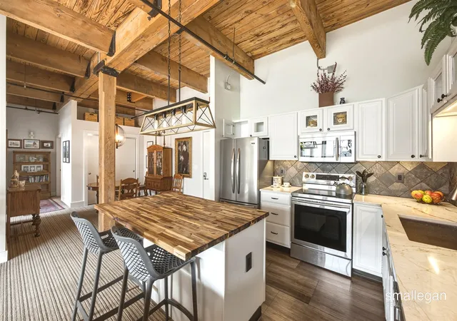 Photo 4 of Condo for sale at 940 Monroe Ave #444, Grand Rapids, MI 49503 | MLS# 70533306 | Listing updated on 2026-09-30