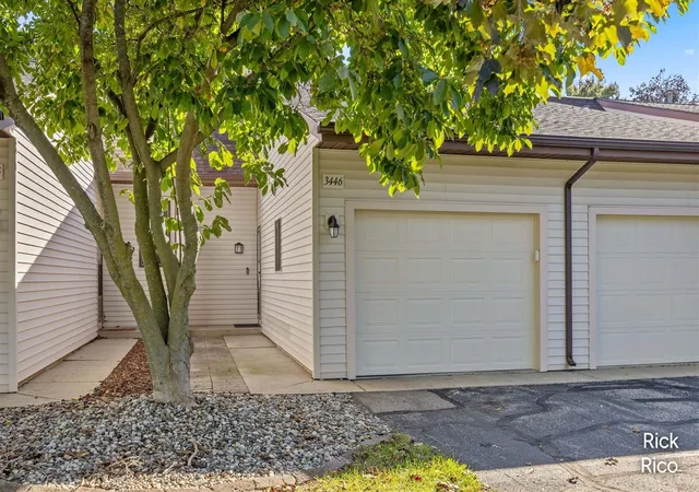 Condo for sale at 3446 Stonegate Ln, Wyoming, MI 49519 | MLS# 70563101