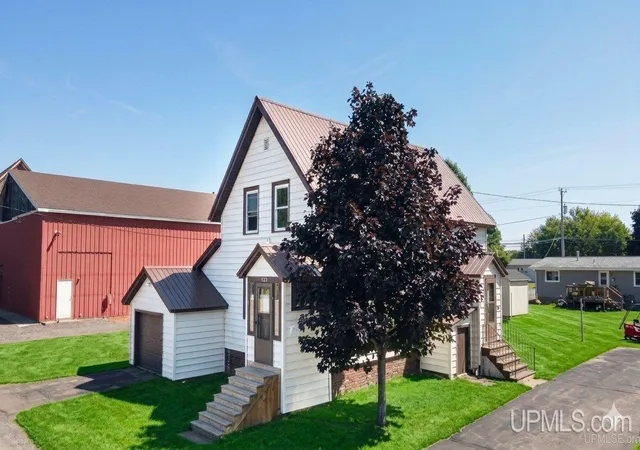 Photo 1 of Single family home for sale at 56654 Laurium St, Calumet, MI 49913 | MLS# 50221444 | Listing updated on 2026-09-22