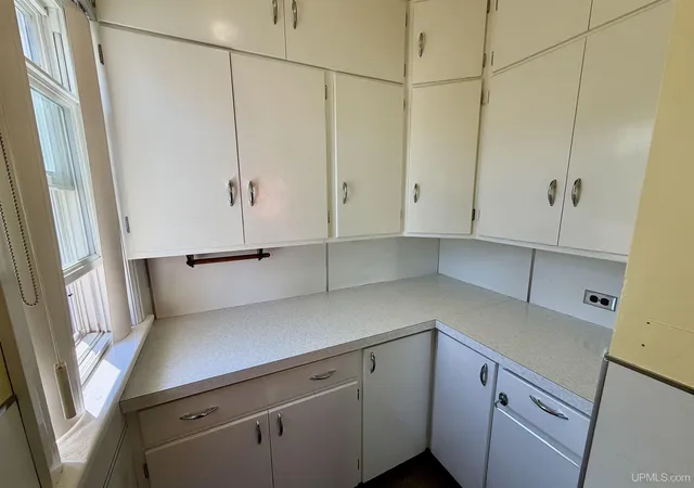 Photo 3 of Single family home for sale at 56654 Laurium St, Calumet, MI 49913 | MLS# 50221444 | Listing updated on 2026-09-22