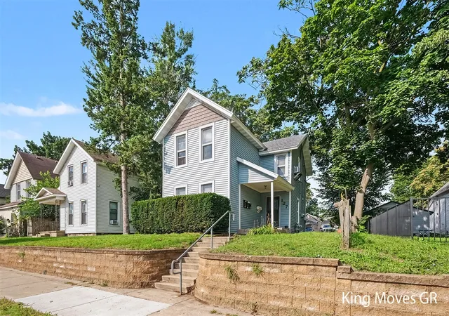Photo 2 of Multi family home for sale at 127 Lexington Ave, Grand Rapids, MI 49504 | MLS# 70558431 | Listing updated on 2026-10-14