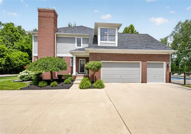 Photo 4 of Sale Pending at 613 Aylesbury Ct, Canton, MI 48187 | MLS# 70555736 | Listing updated on 2026-09-05