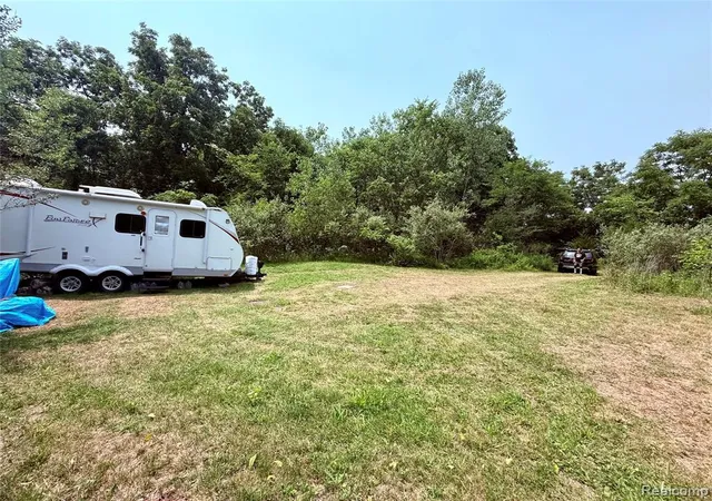 Photo 4 of Land for sale at No N Byron, Howell, MI 48855 | MLS# 61015723 | Listing updated on 2026-09-11