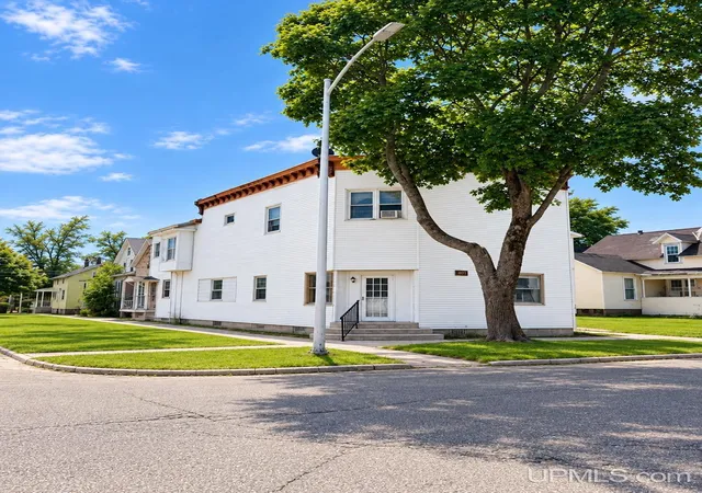 Photo 1 of Sale Pending at 801 S 1st Avenue, Escanaba, MI 49829 | MLS# 50223065 | Listing updated on 2026-10-12