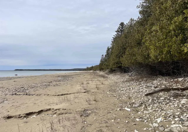 Photo 3 of Land for sale at 2625 Tbd Gg75 Ln, Garden, MI 49835 | MLS# 50224028 | Listing updated on 2026-10-13