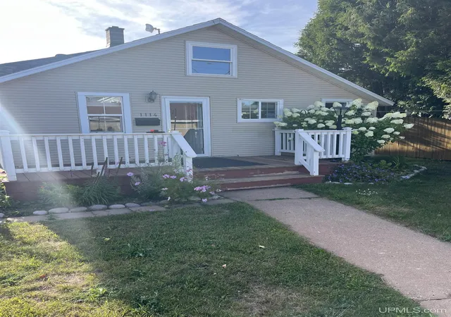 Photo 3 of Single family home for sale at 1114 N 2nd Street, Ishpeming, MI 49849 | MLS# 50220385 | Listing updated on 2026-09-28