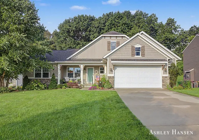 Photo 1 of Single family home for sale at 163 Dogwood Dr, Rockford, MI 49341 | MLS# 70557452 | Listing updated on 2026-09-09