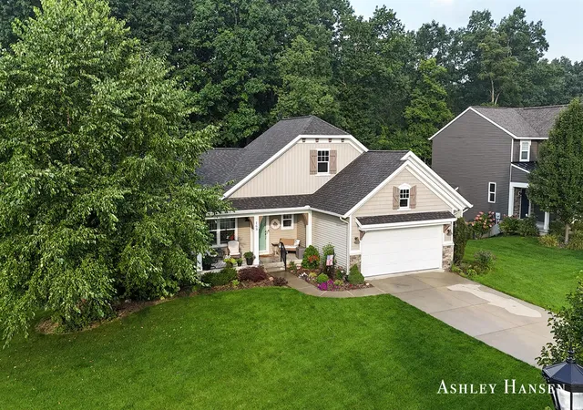 Photo 2 of Single family home for sale at 163 Dogwood Dr, Rockford, MI 49341 | MLS# 70557452 | Listing updated on 2026-09-09