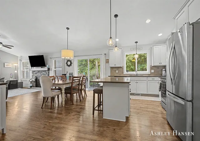 Photo 4 of Single family home for sale at 163 Dogwood Dr, Rockford, MI 49341 | MLS# 70557452 | Listing updated on 2026-09-09