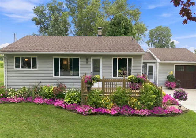 Photo 3 of Sale Pending at 5530 Newport South Rd, Newport, MI 48166 | MLS# 70554930 | Listing updated on 2026-09-02
