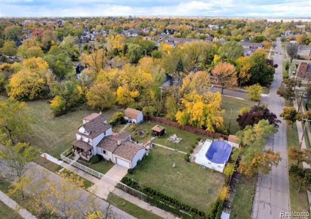 Photo 2 of Single family home for sale at 991 E Euclid St, Detroit, MI 48211 1355 | MLS# 61006972 | Listing updated on 2026-09-11