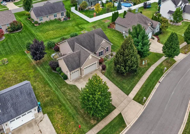 Photo 2 of Single family home for sale at 2174 Jaime Dr, Bay City, MI 48706 | MLS# 50222287 | Listing updated on 2026-10-22