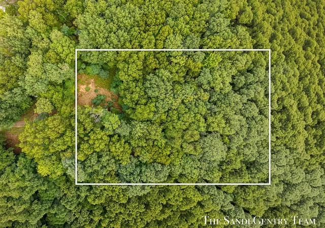 Photo 2 of Sale Pending at 3177 N Silver Ridge Rd, Mears, MI 49436 | MLS# 70560587 | Listing updated on 2026-10-05