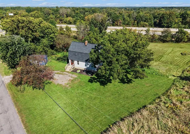 Photo 4 of Single family home for sale at 8670 Sparta Ave, Sparta, MI 49345 | MLS# 70560900 | Listing updated on 2026-10-15
