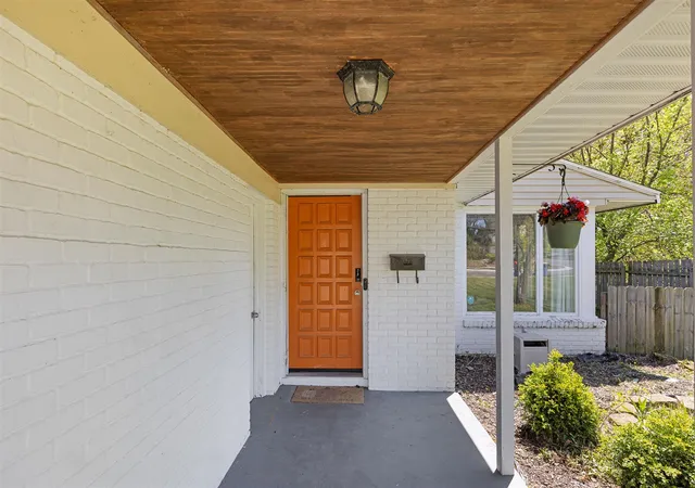 Photo 2 of Single family home for sale at 1742 Boston St, Grand Rapids, MI 49506 | MLS# 70556133 | Listing updated on 2026-09-14