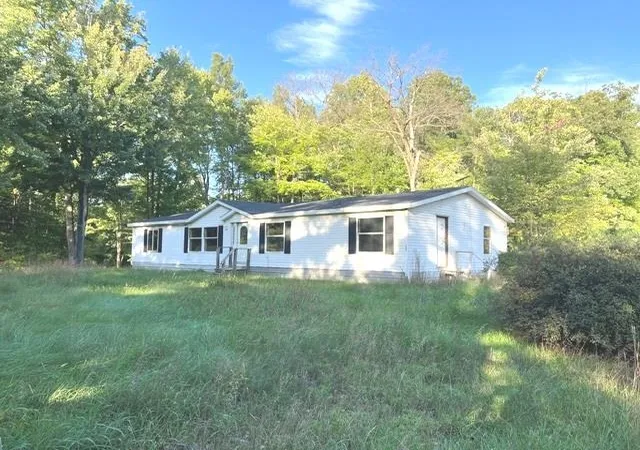 Photo 2 of Single family home for sale at 1600 Patty K Ln, Harrison, MI 48625 | MLS# 50212862 | Listing updated on 2026-09-10
