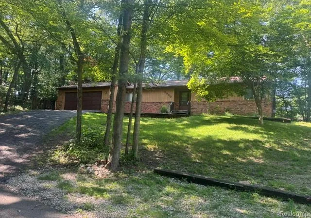 Single family home for sale at 5030 Waw Ban See Dr, Clarkston, MI 48348 3476 | MLS# 61027304