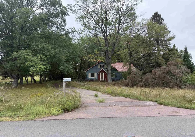 Photo 2 of Sale Pending at E6855 Hill Ave, Bessemer, MI 49911 | MLS# 50221140 | Listing updated on 2026-09-10