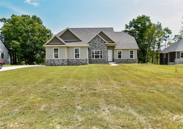 Photo 1 of Single family home for sale at 11290 Killarney Dr Dr, Stanwood, MI 49346 | MLS# 70400172 | Listing updated on 2026-10-19