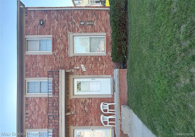 Photo 1 of Condo for sale at 35129 Terrybrook Dr #27, Sterling Heights, MI 48312 | MLS# 61027693 | Listing updated on 2026-10-17