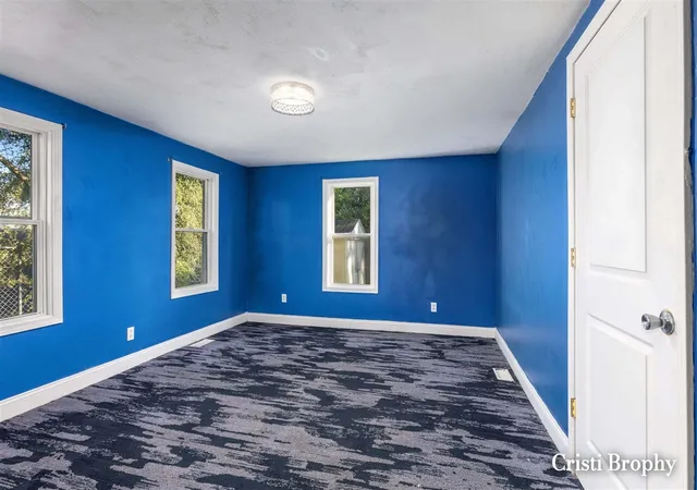 Photo 4 of Single family home for sale at 2232 Hoyle Ave, Grand Rapids, MI 49544 | MLS# 70555784 | Listing updated on 2026-09-18