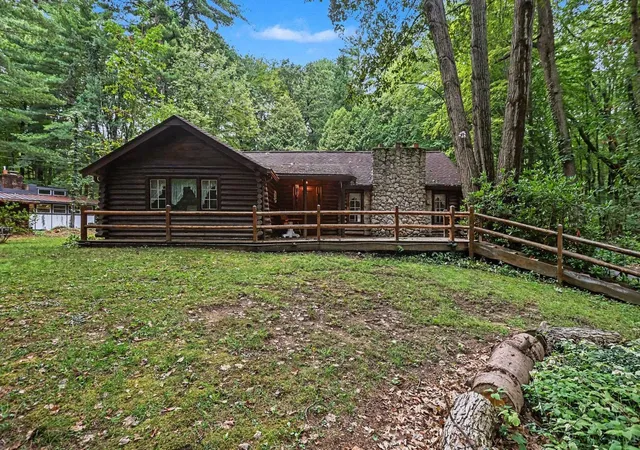 Photo 1 of Single family home for sale at 3814 S Towerline Rd, Bridgeport, MI 48722 | MLS# 50221131 | Listing updated on 2026-09-23