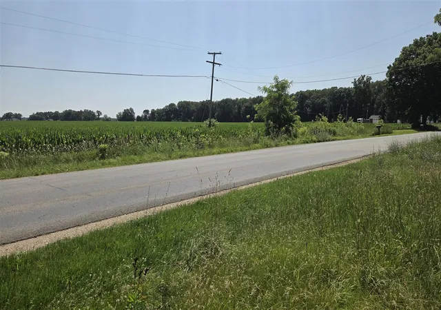 Photo 3 of Sale Pending at 14500 Portage Rd, Vicksburg, MI 49097 | MLS# 70550271 | Listing updated on 2026-09-08