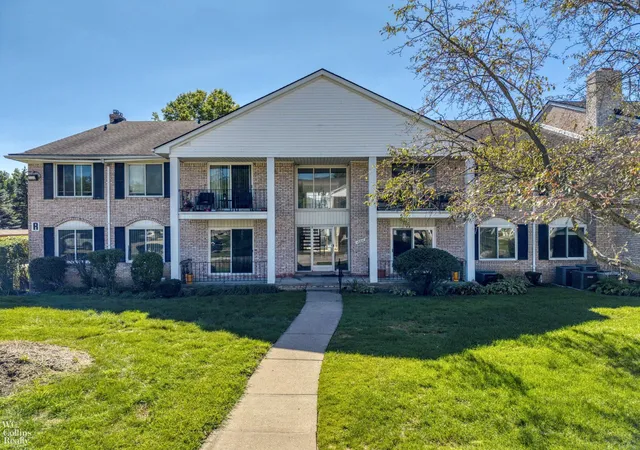 Photo 1 of Sale Pending at 14211 Ivanhoe #169 Dr #2, Sterling Heights, MI 48312 | MLS# 50221972 | Listing updated on 2026-09-23