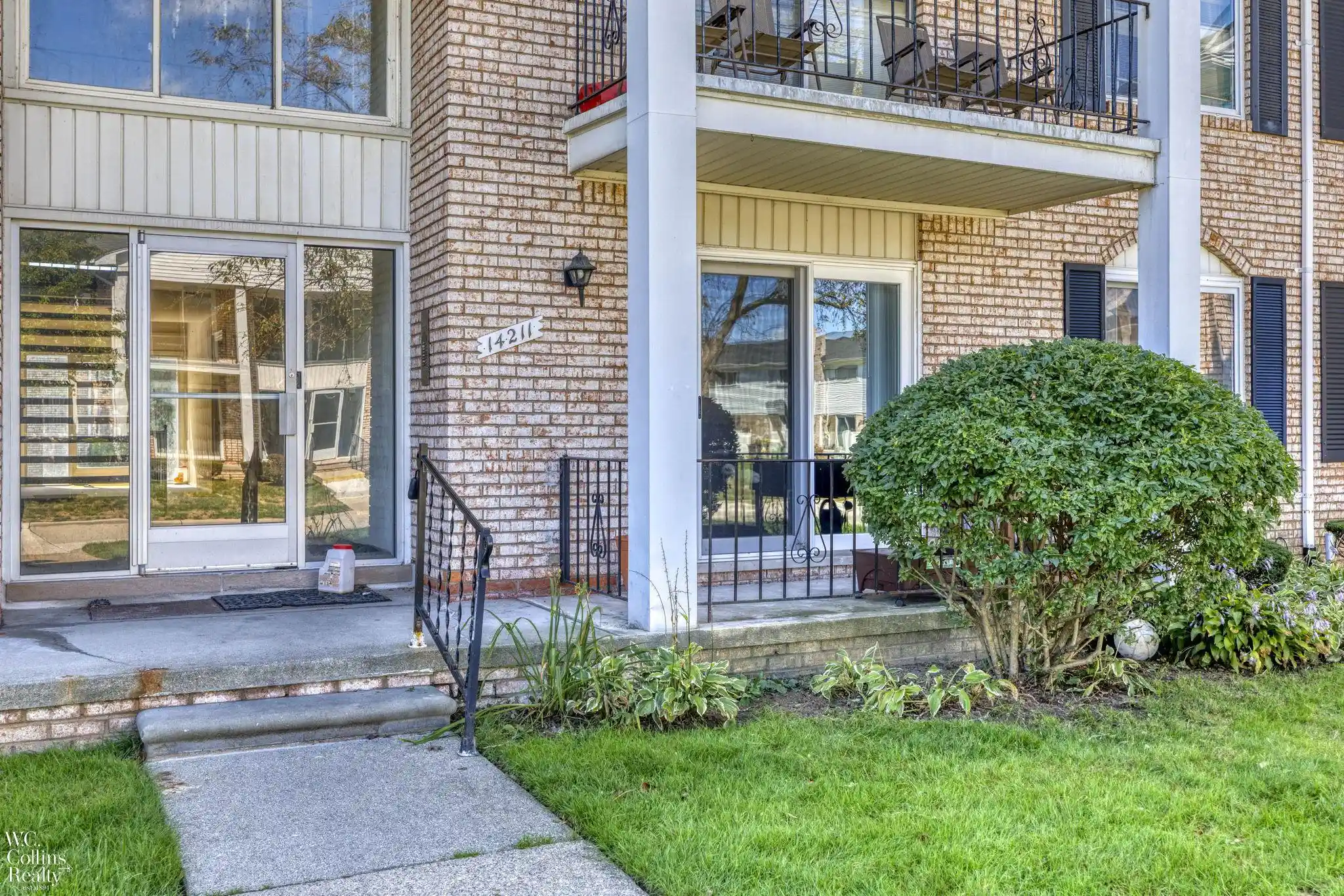 Listing Photo 2 - Condo for sale in 14211 Ivanhoe #169th Dr located at 14211 Ivanhoe #169th Dr, Sterling Heights, MI 48312 - Unit 14211 Ivanhoe #169 Dr