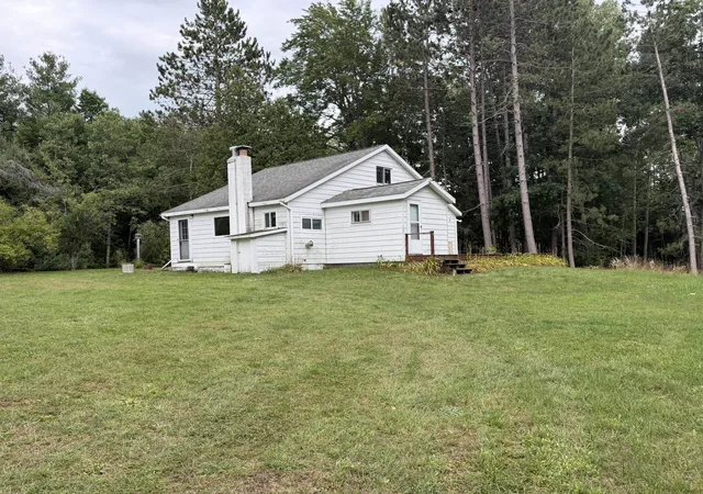 Photo 2 of Single family home for sale at 3530 S Vandermeulen Rd, Lake City, MI 49651 | MLS# 80073516 | Listing updated on 2026-10-03