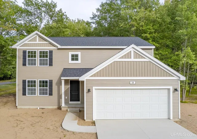 Photo 1 of Single family home for sale at 39 Tipperary Rd, Gladstone, MI 49837 | MLS# 50220158 | Listing updated on 2026-10-13