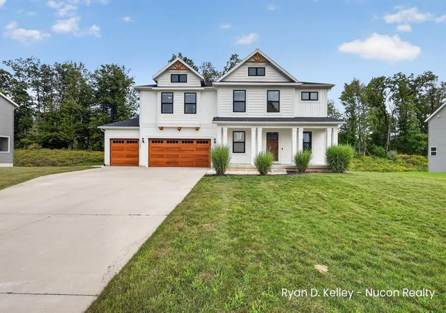 Photo 1 of Single family home for sale at 11544 Sessions Woods Dr, Grand Rapids, MI 49534 | MLS# 70556574 | Listing updated on 2026-09-14