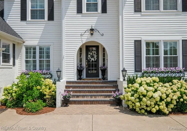 Photo 2 of Single family home for sale at 3246 Fieldstone Dr, Flushing, MI 48433 2217 | MLS# 61015225 | Listing updated on 2026-09-02