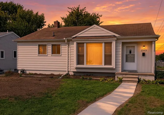 Photo 1 of Single family home for sale at 29414 Florence St, Garden City, MI 48135 2622 | MLS# 61025805 | Listing updated on 2026-10-10