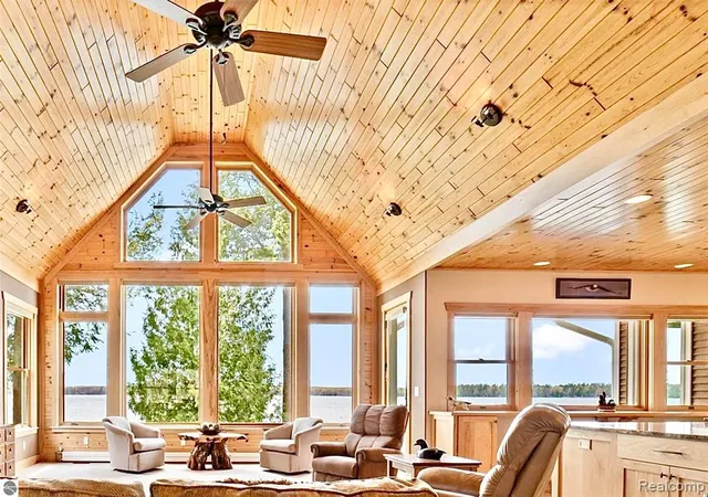 Photo 4 of Single family home for sale at 4805 E Shore Dr, Kalkaska, MI 49646 | MLS# 61026799 | Listing updated on 2026-09-24
