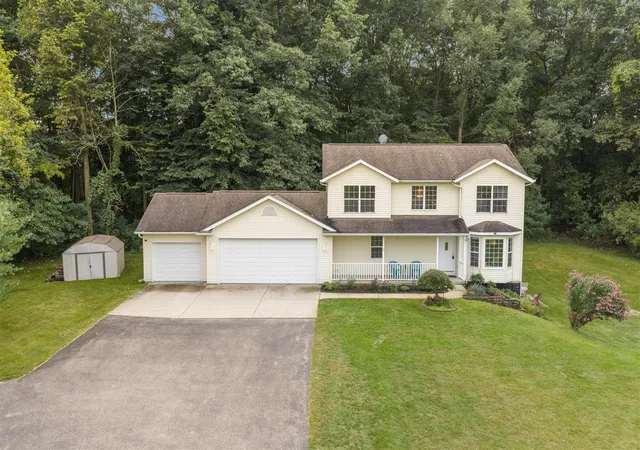 Photo 3 of Single family home for sale at 10169 Meadowgate Dr, Sparta, MI 49345 | MLS# 70557705 | Listing updated on 2026-09-18
