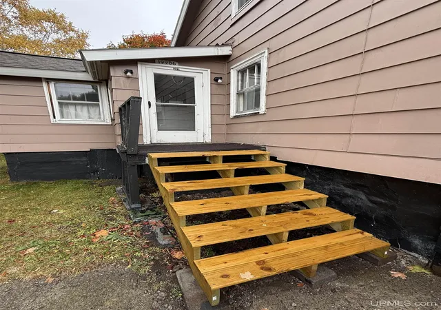 Photo 4 of Single family home for sale at 19986 Horatio St, Houghton, MI 49931 | MLS# 50224766 | Listing updated on 2026-10-13