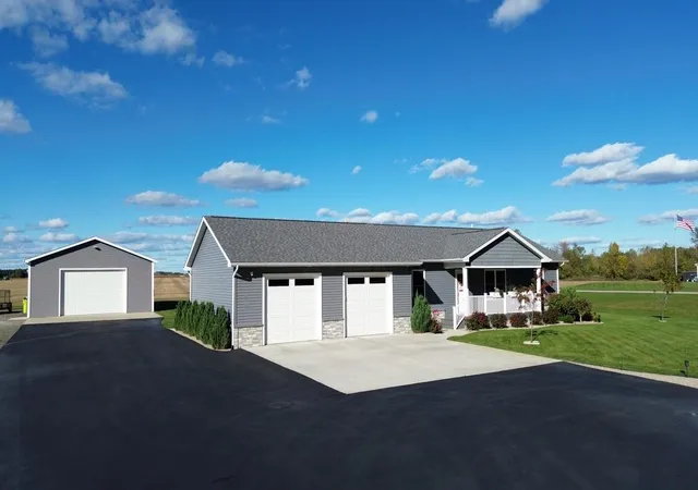 Photo 1 of Single family home for sale at 233 Red Oak Dr, Beaverton, MI 48612 | MLS# 50223905 | Listing updated on 2026-10-12