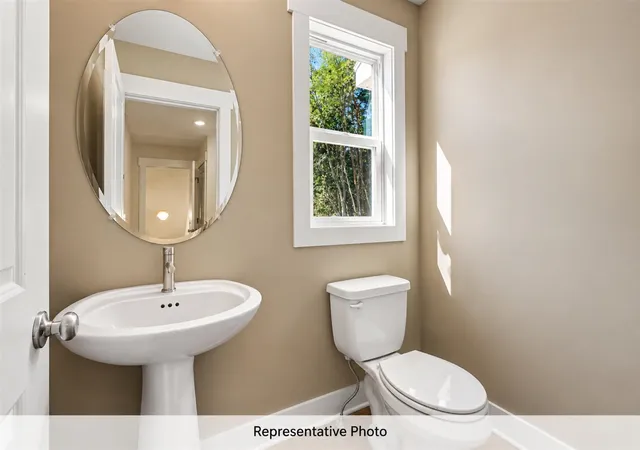 Photo 4 of Single family home for sale at 3049 Arbor Crk Dr, Kentwood, MI 49512 | MLS# 70564053 | Listing updated on 2026-10-20