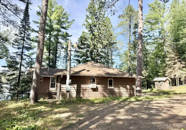 Photo 1 of Single family home for sale at 131 E Stager Lake Dr, Crystal Falls, MI 49920 | MLS# 50221764 | Listing updated on 2026-09-14