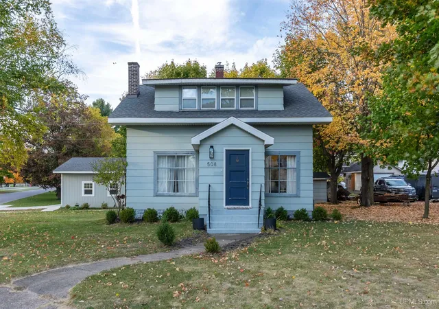 Single family home for sale at 508 W H St, Iron Mountain, MI 49801 | MLS# 50224605