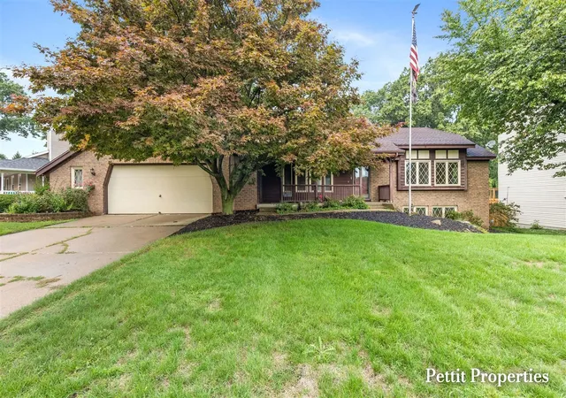 Photo 1 of Sale Pending at 1687 Oakvale Dr, Wyoming, MI 49519 | MLS# 70556262 | Listing updated on 2026-09-15
