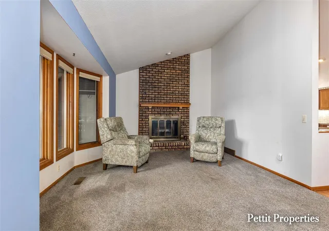Photo 4 of Sale Pending at 1687 Oakvale Dr, Wyoming, MI 49519 | MLS# 70556262 | Listing updated on 2026-09-15