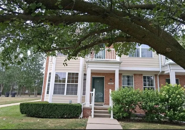 Photo 2 of Condo for sale at 743 Aberton Ave #58, Detroit, MI 48215 | MLS# 50222479 | Listing updated on 2026-09-21