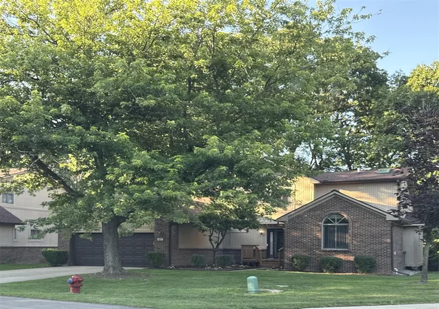 Photo 1 of Condo for sale at 6257 Gatewood, West Bloomfield, MI 48322 | MLS# 70549593 | Listing updated on 2026-09-04