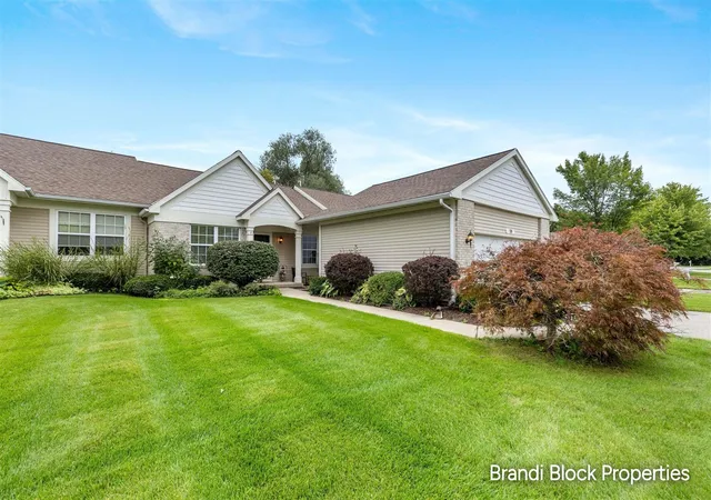 Photo 1 of Sale Pending at 59 Pond Ridge Dr #20, Grand Rapids, MI 49546 | MLS# 70549355 | Listing updated on 2026-10-27