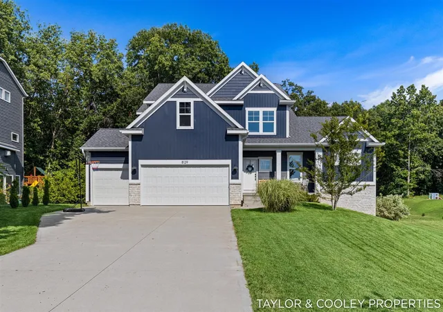 Photo 2 of Sale Pending at 8129 Honeysuckle Hl Ct, Grand Rapids, MI 49512 | MLS# 70558702 | Listing updated on 2026-09-23