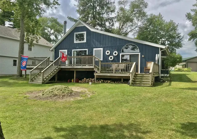Photo 2 of Sale Pending at 71173 Michigan Blvd, White Pigeon, MI 49099 | MLS# 70555704 | Listing updated on 2026-09-30